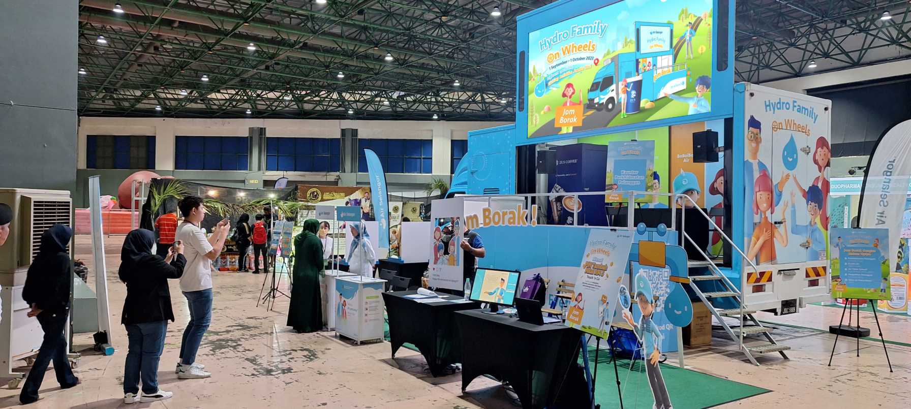 Air Selangor truck-mounted LED screen that capture people attention