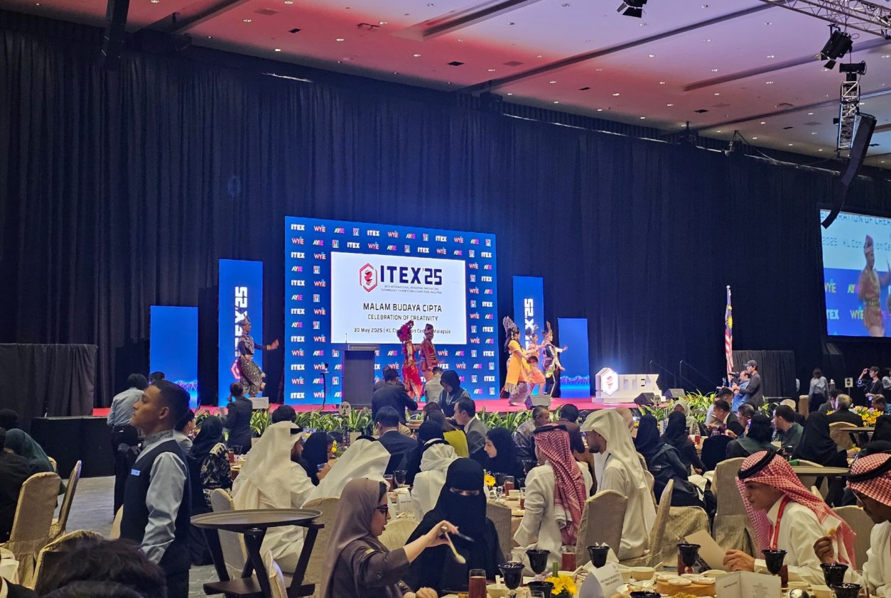 Large LED screen at ITEX event